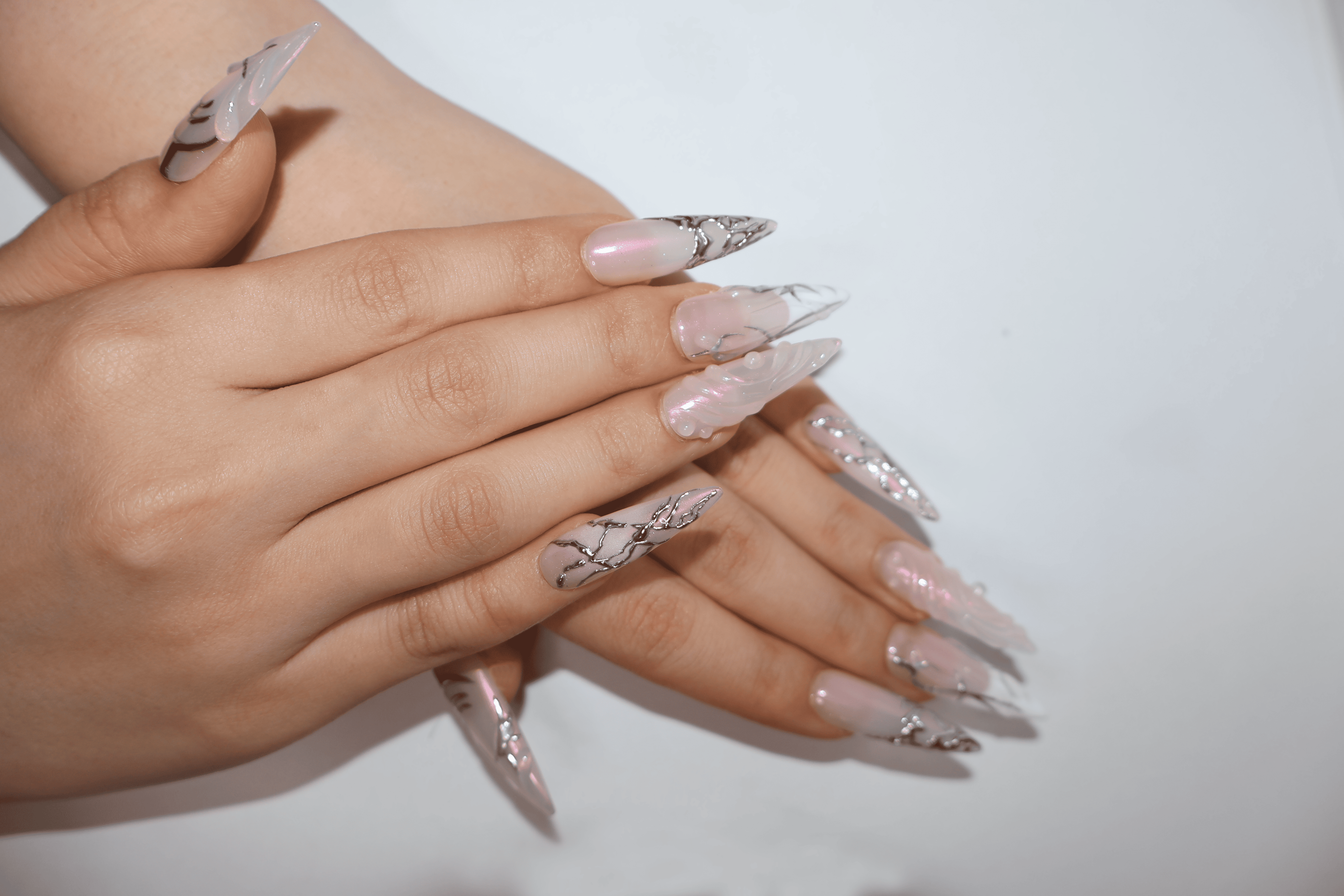 Silver Thorn Holographic Long Stiletto Press On Nails