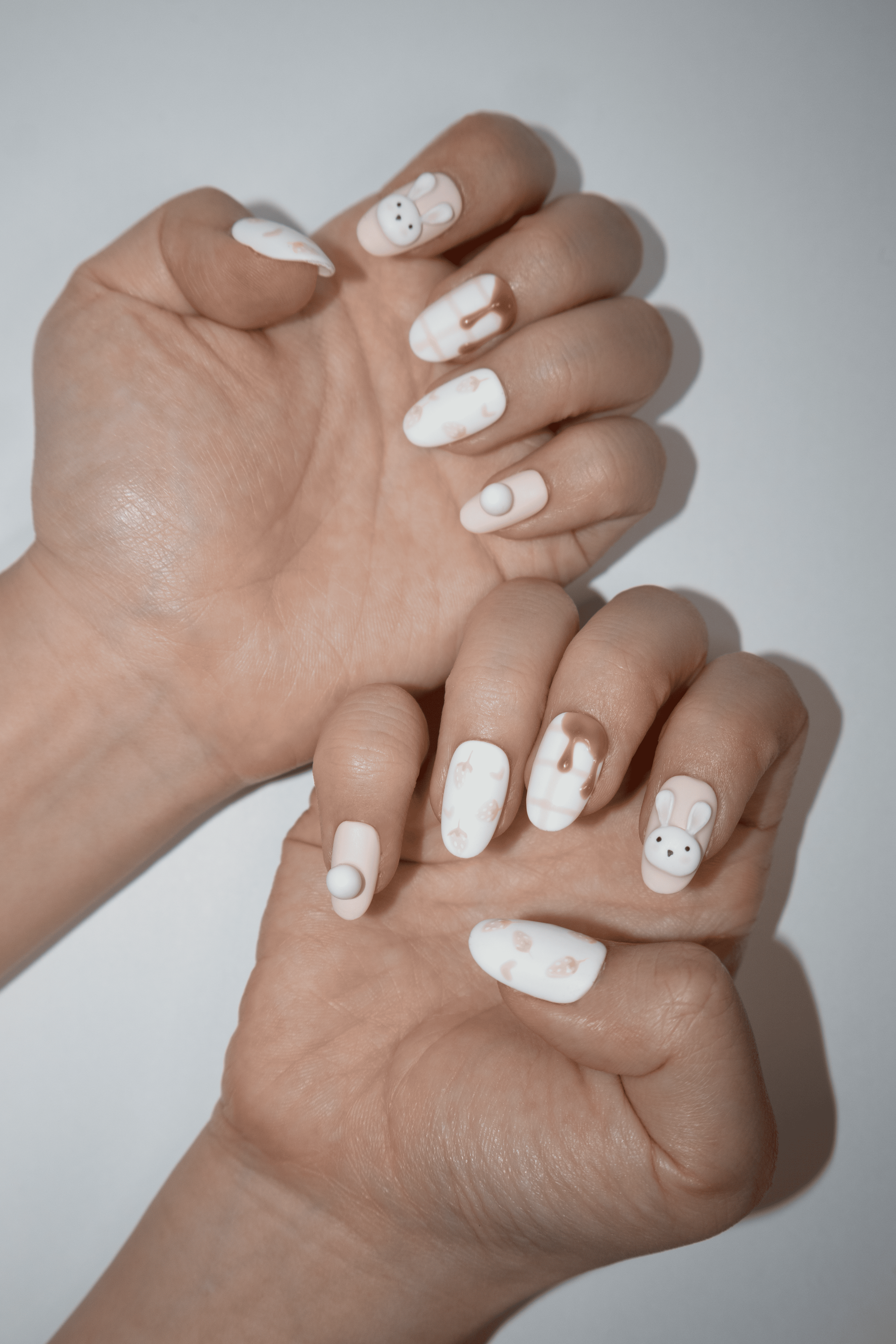 Bunny Plaid Milk Tea Kawaii Short Oval Nails